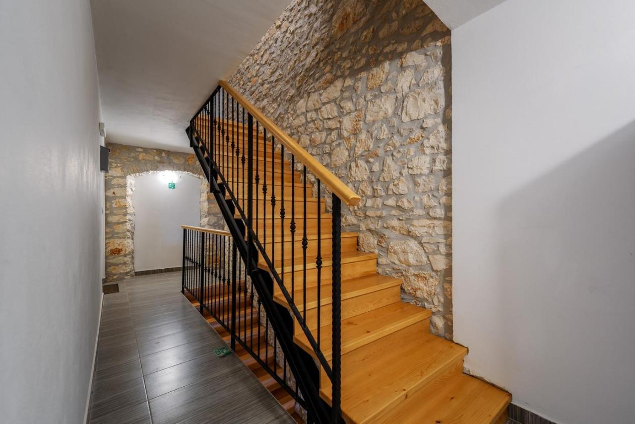 Apartments Dante Umag Exterior photo