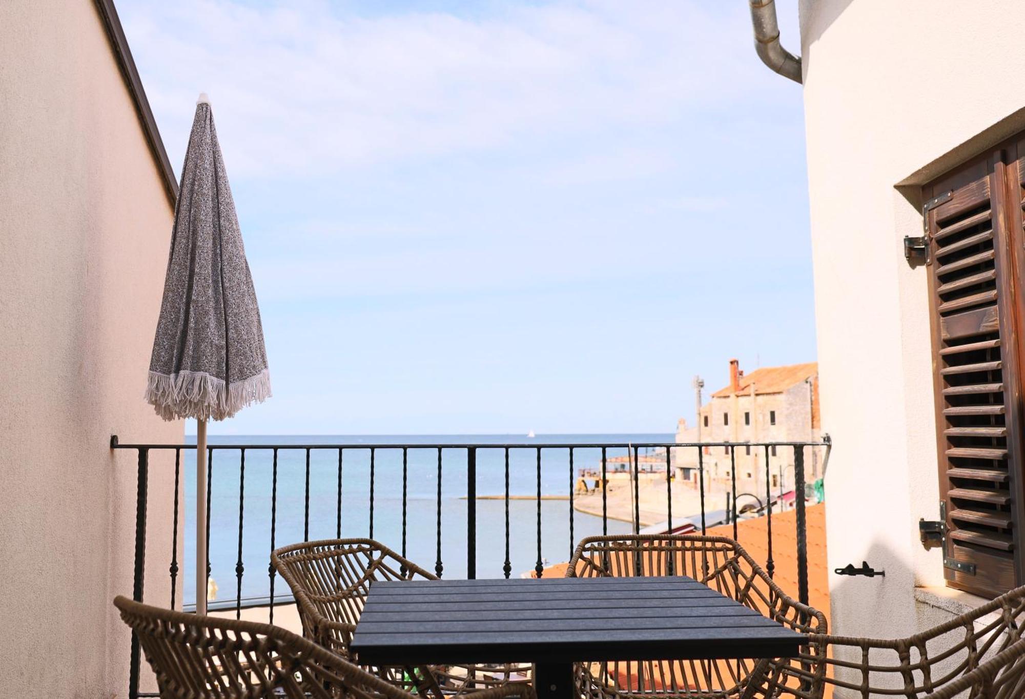 Apartments Dante Umag Exterior photo
